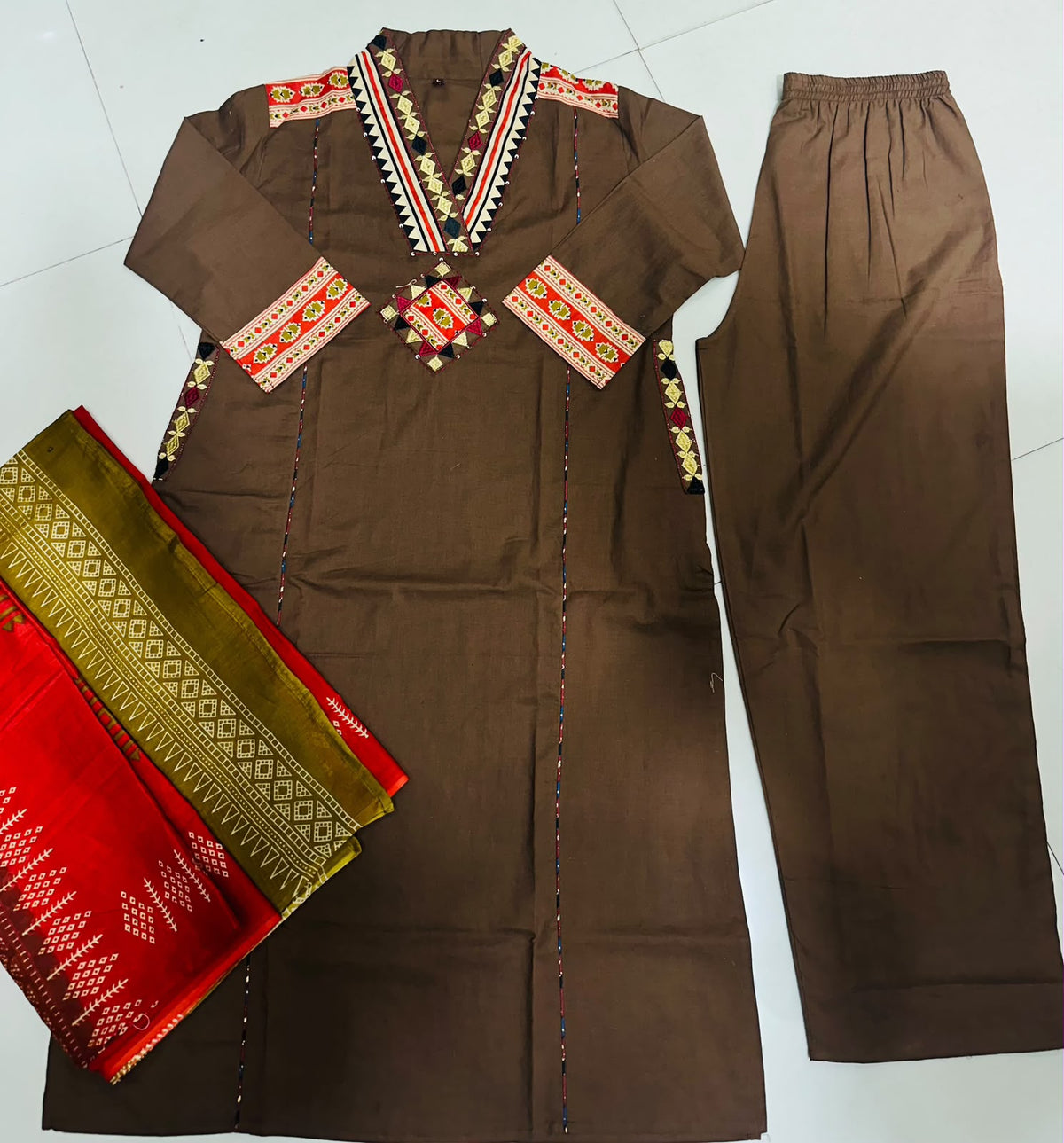 Women’s Premium Cotton 3-Piece Suit Set | Embroidered Straight Kurti with Designer Yoke, Pockets & Printed Mulmul Dupatta