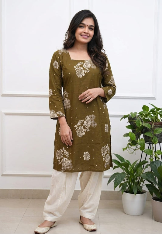 Women’s Premium Cotton 60/60 Floral Printed Kurti Pant Set | Elegant Casual & Office Wear 2-Piece Set