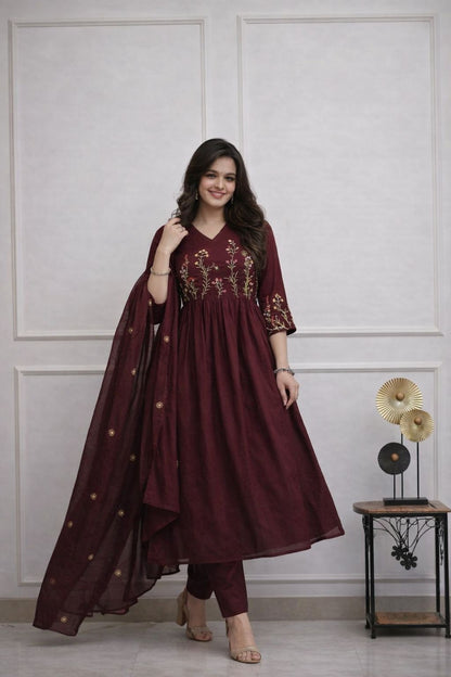 Women’s Cotton 60/60 Natra Cut Embroidered Kurta Pant Dupatta Set | Cotton Malmal Embroidered Dupatta | 3-Piece Set