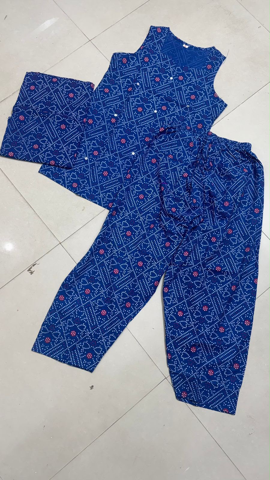 Women’s Premium Cotton Bandhani Jaipuri Print Sleeveless Suit Set | Mirror Work Sweetheart Neck Kurti with Patiala Salwar & Dupatta