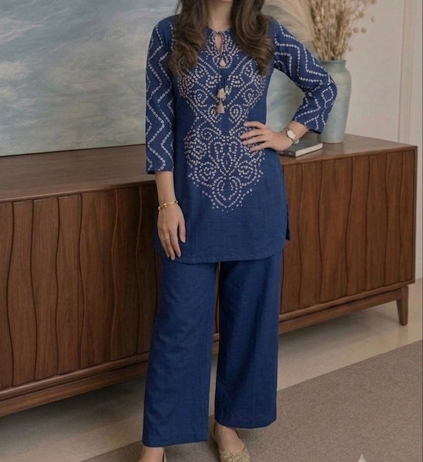 Women’s Premium Cotton Bandhani Co-ord Set | Handwork & Original Mirror Neck Detail with Kaudi Tassels