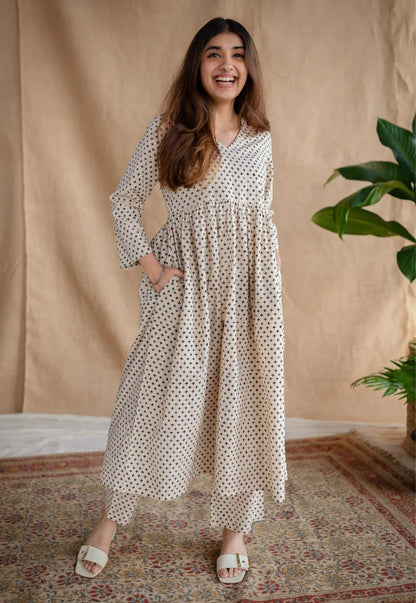 Women’s Cotton “Breath In” Printed Co-ord Set | Umbrella Style with Both-Side Pockets | Stylish 2-Piece Outfit